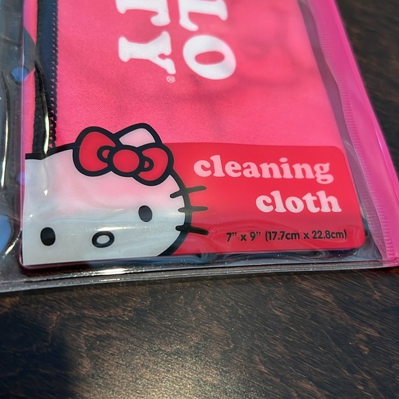 Hello Kitty Cleaning Cloth NIP - Picture 2 of 6